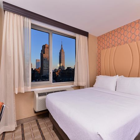 Holiday Inn New York City - Times Square By Ihg Eksteriør billede